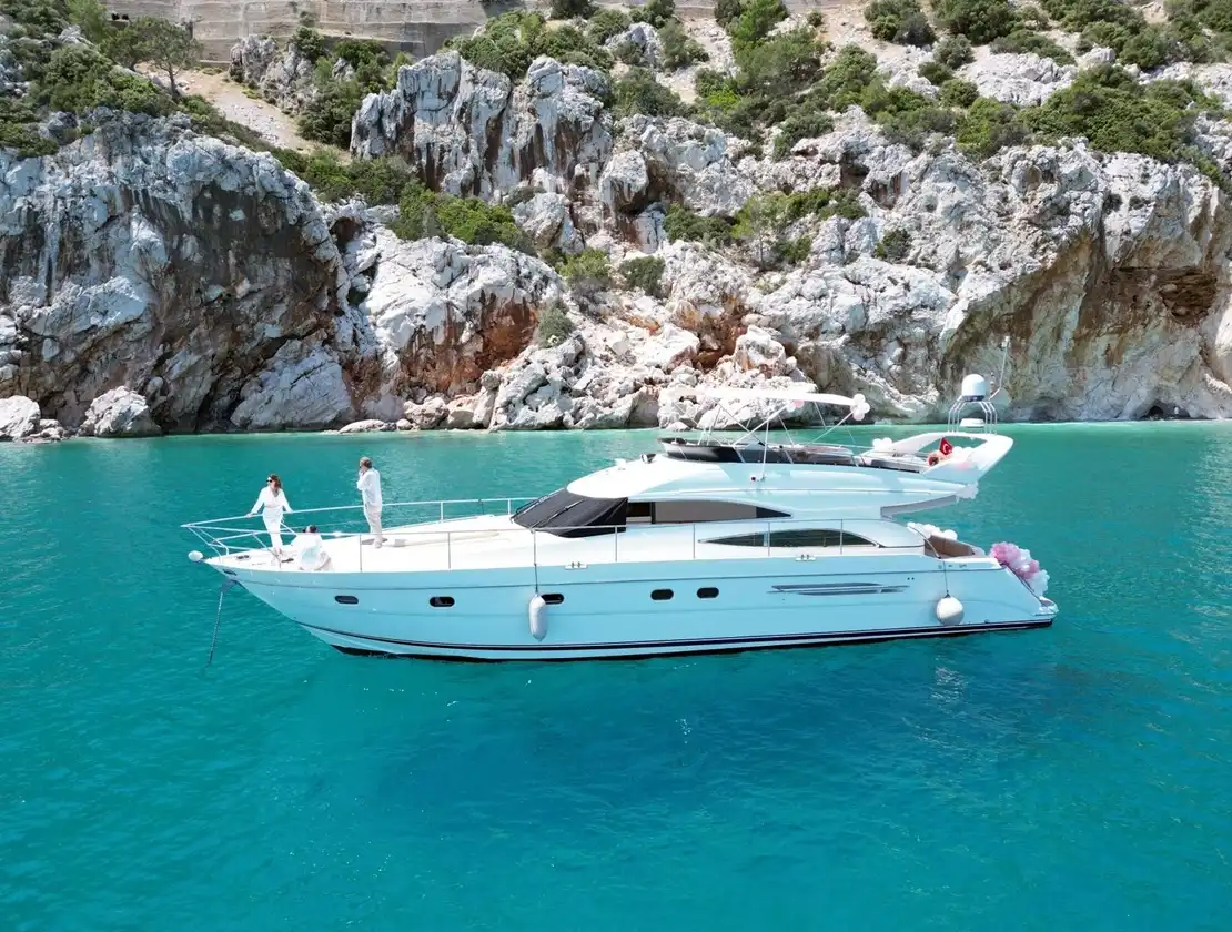 Antalya Yacht Rental 20m Custom 61